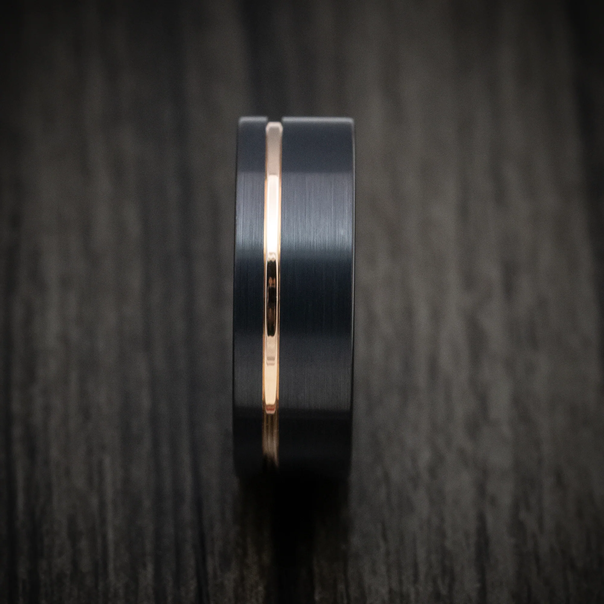 Black Tungsten Men's Ring with Golden Inlay - Image 3