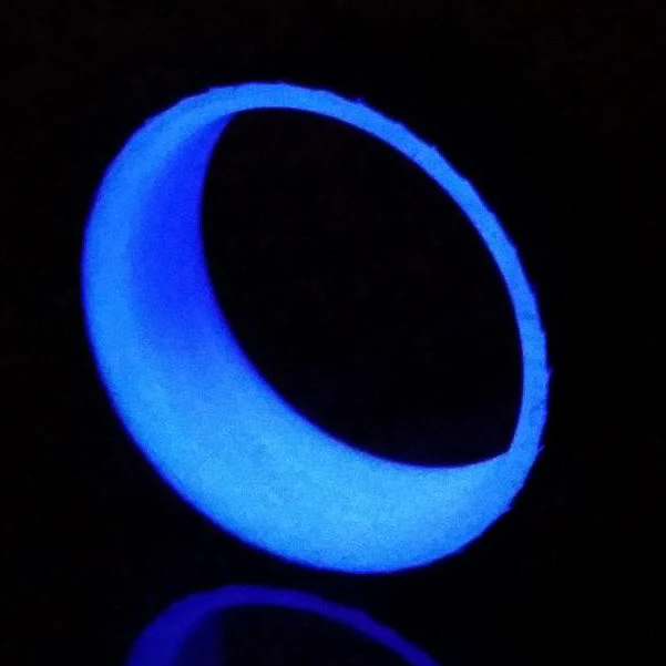 Carbon Fiber Men's Ring with Purple Glow Sleeve - Image 5