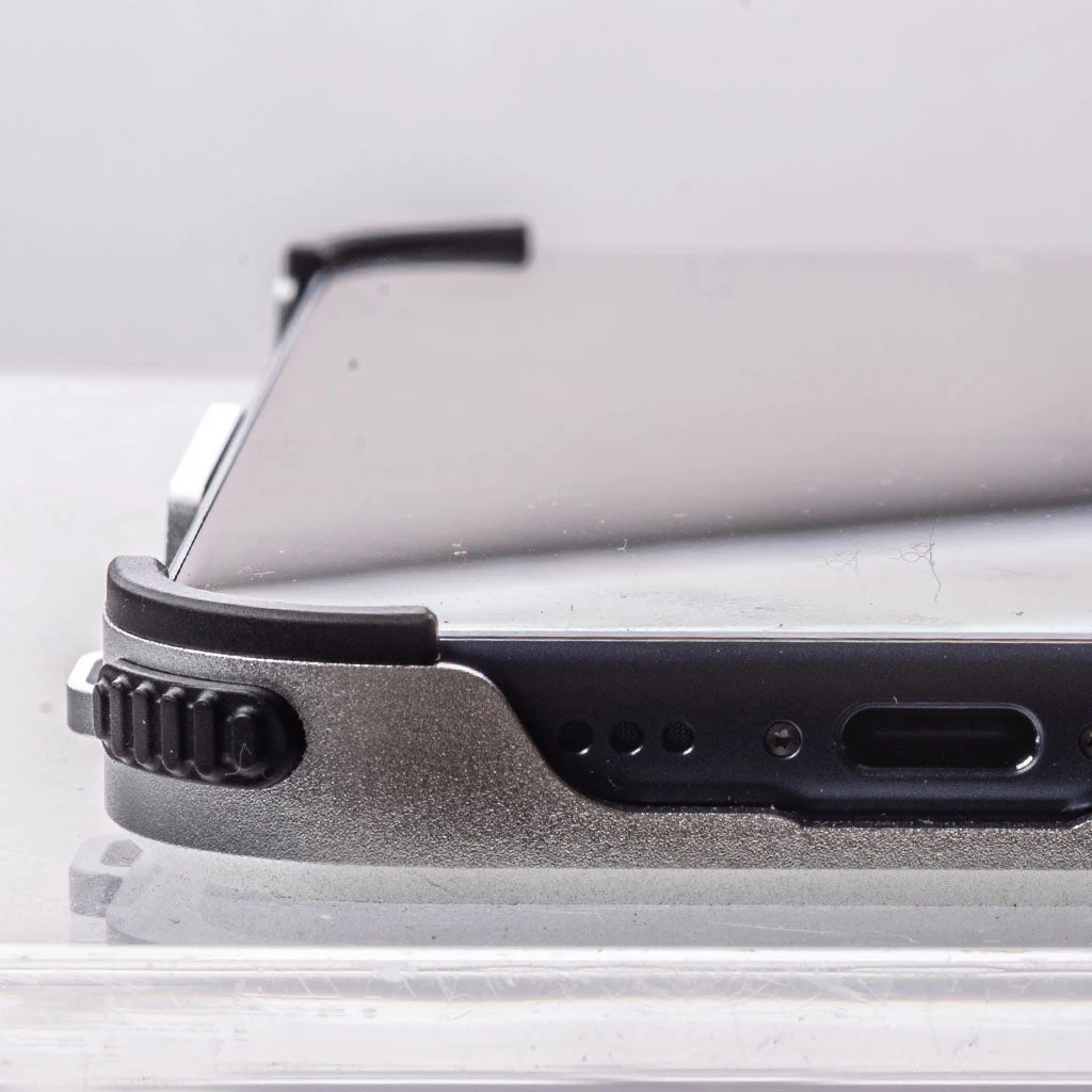 DANGO COVERT CASE FOR IPHONE 17 PRO - Image 17