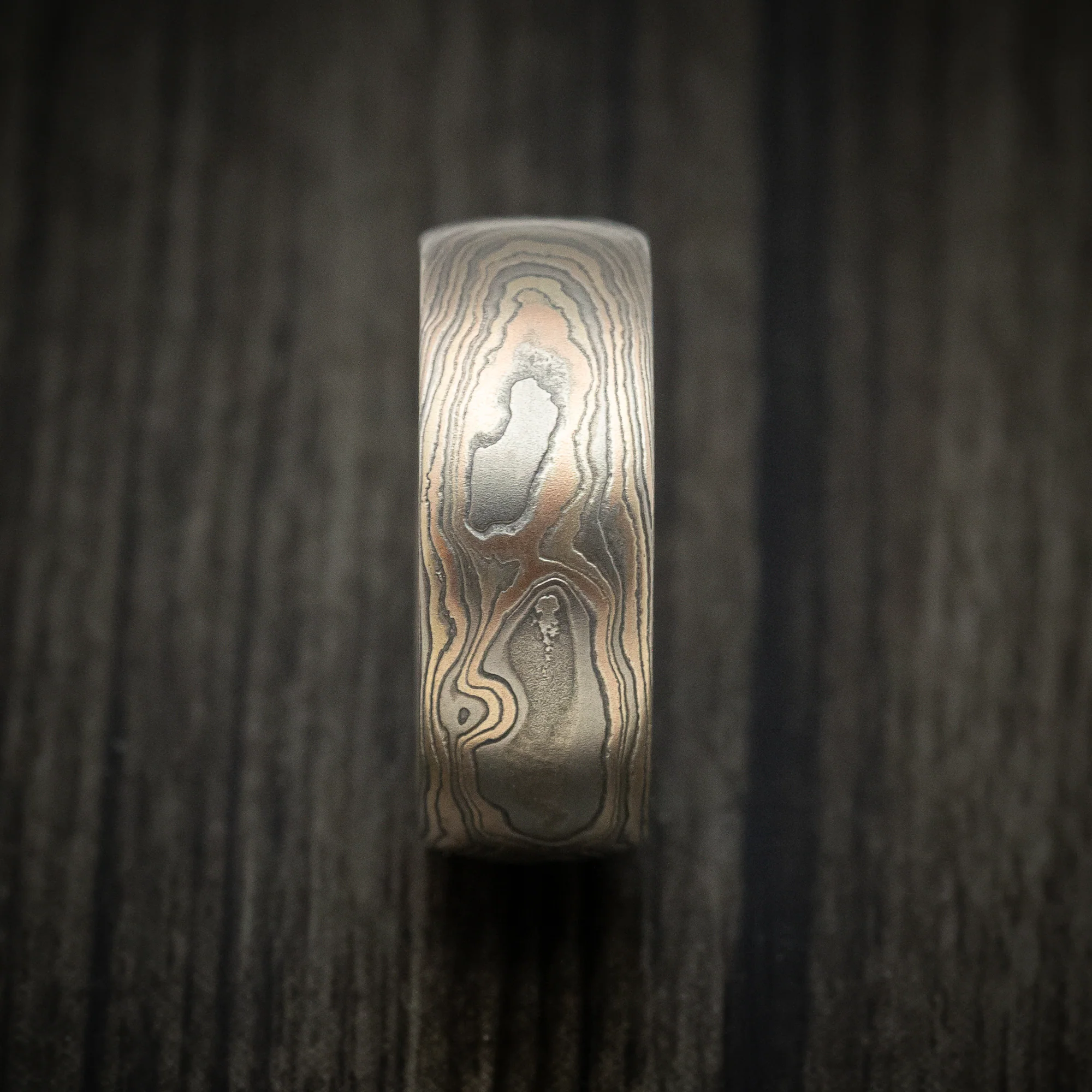 Handmade 14K Mokume Gane Woodgrain Pattern Men's Ring - Image 3