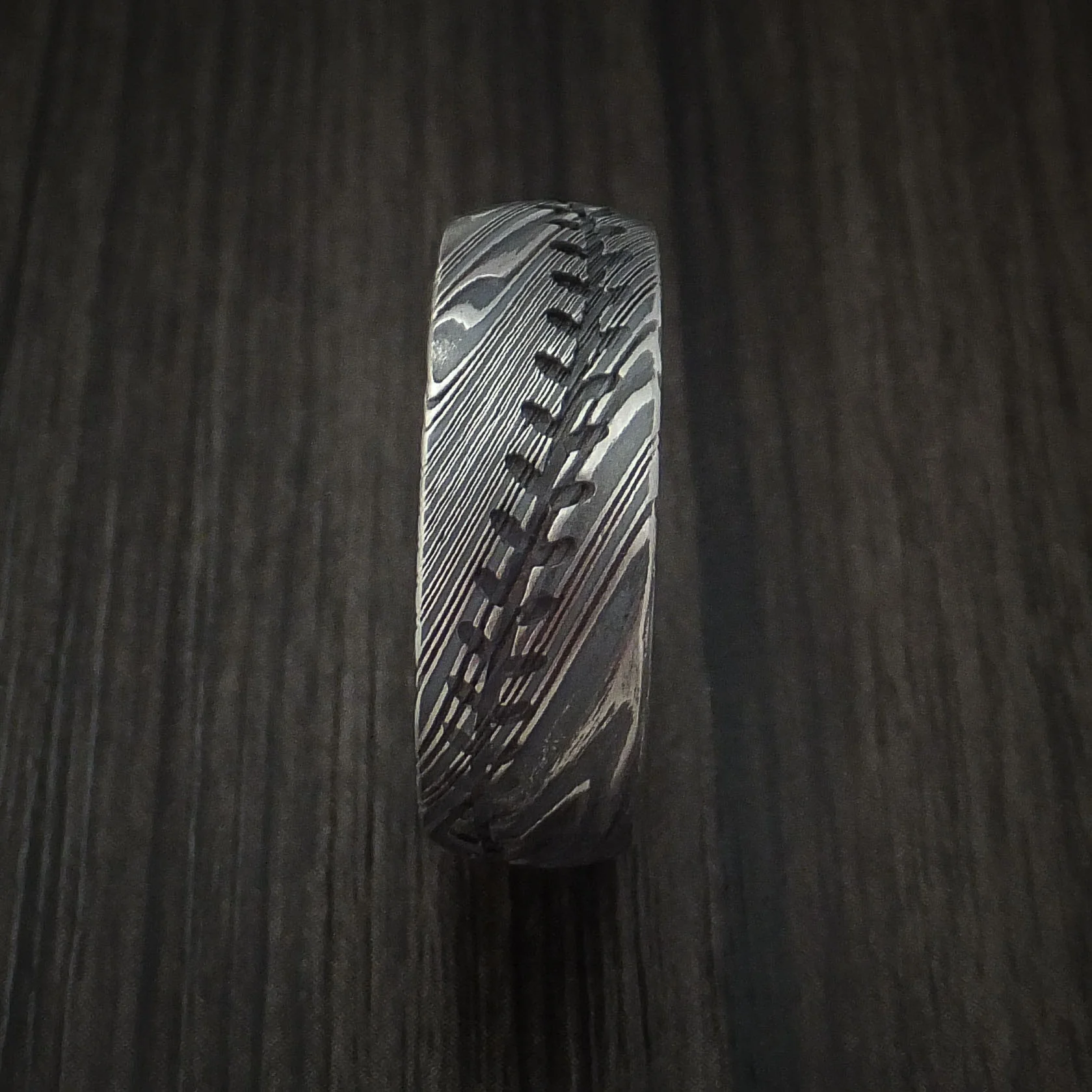 Woodgrain Kuro Damascus Steel Baseball Stitch Men's Ring with Tumble Finish - Image 3