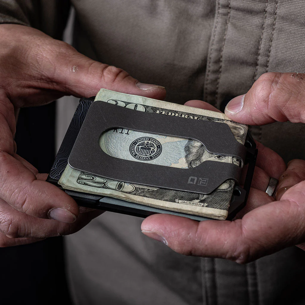 M4 MAVERICK™ RAIL WALLET with TITANIUM CLIP - Image 24