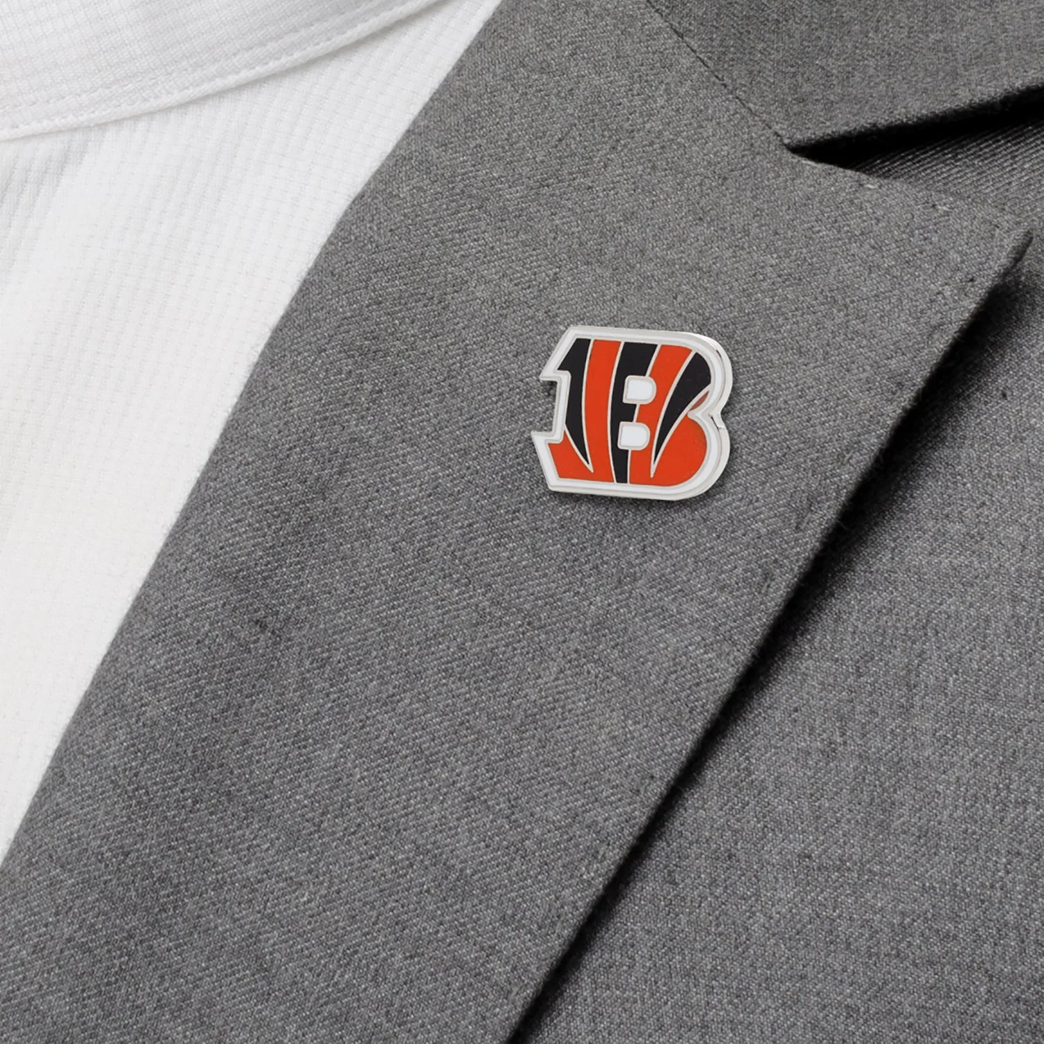 NFL Cincinnati Bengals Lapel Pin - Image 4