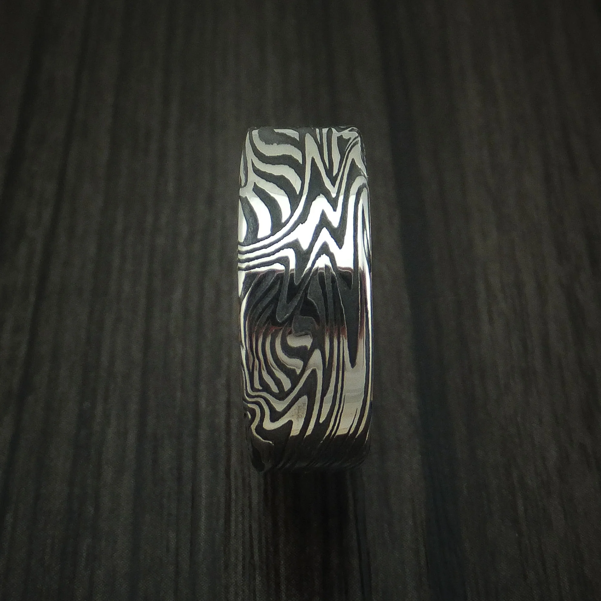 Sunset Kuro Damascus Steel Men's Band with 14K Yellow Gold Sleeve Custom Made - Image 3