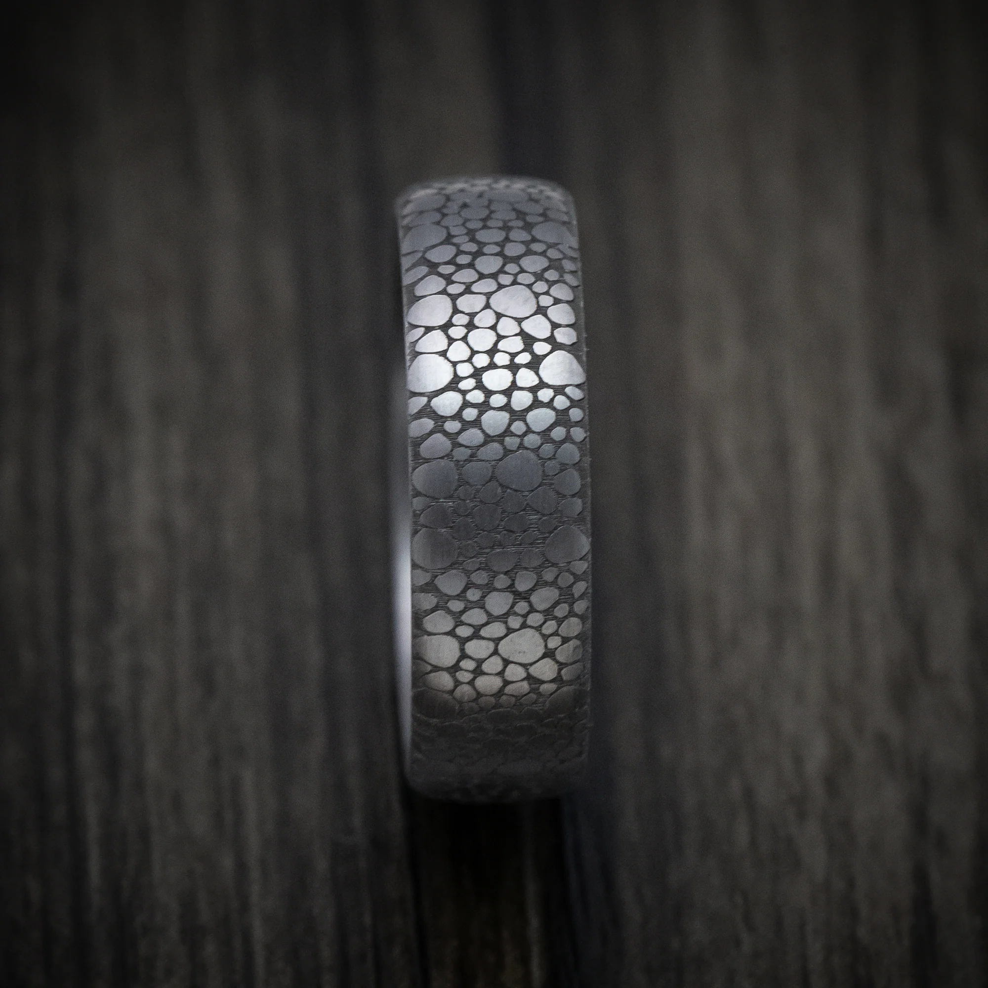 Tantalum Band with Organic Design Pattern Custom Made Men's Ring - Image 3